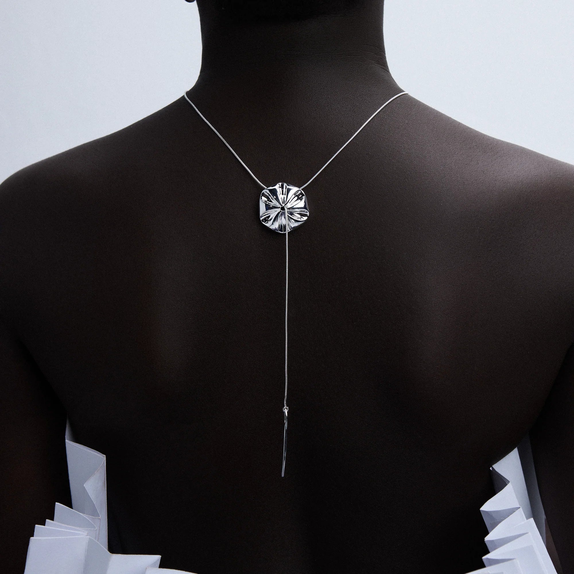 YVILA NECKLACE