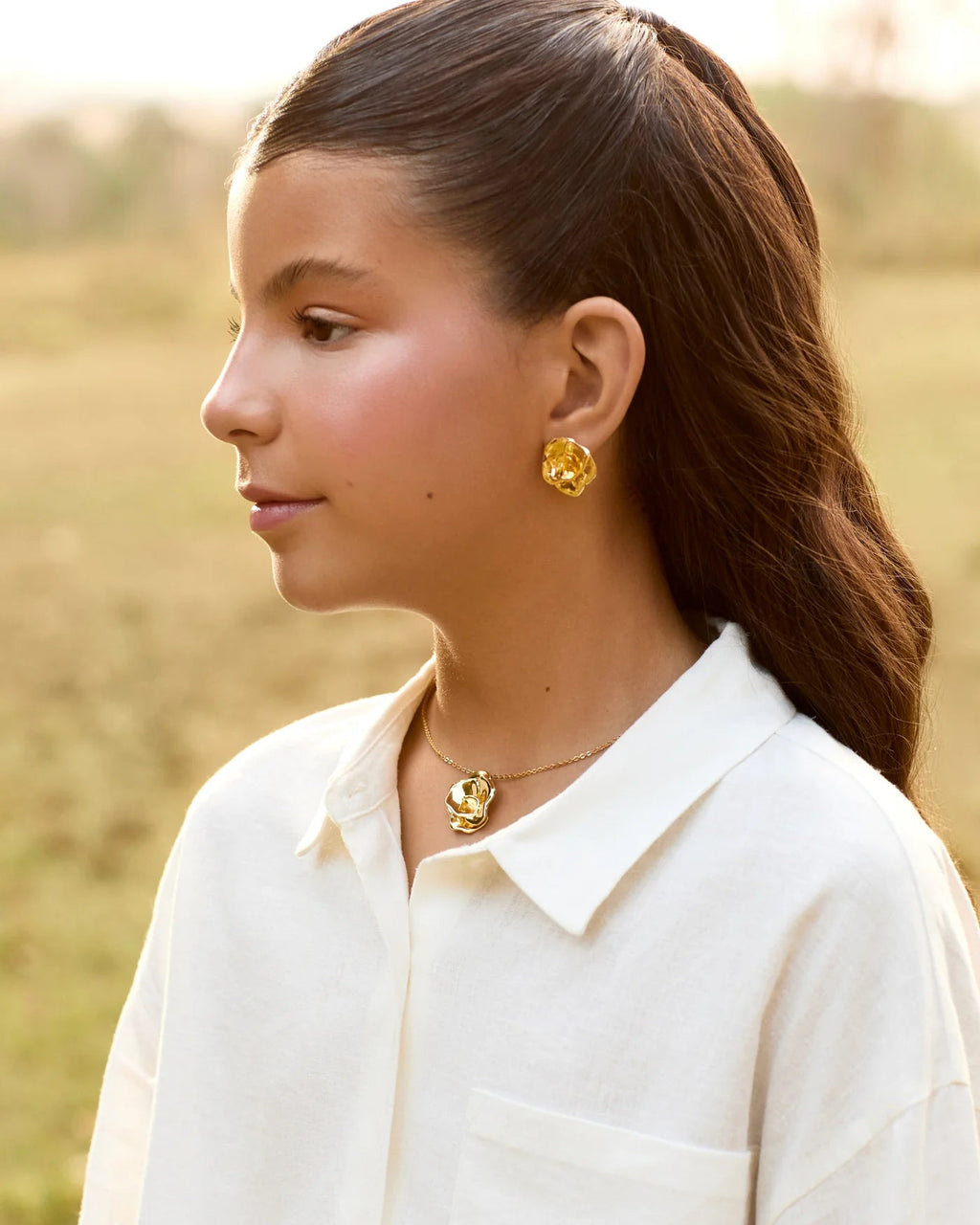 DELICADEZA STUD HELLO ANNA