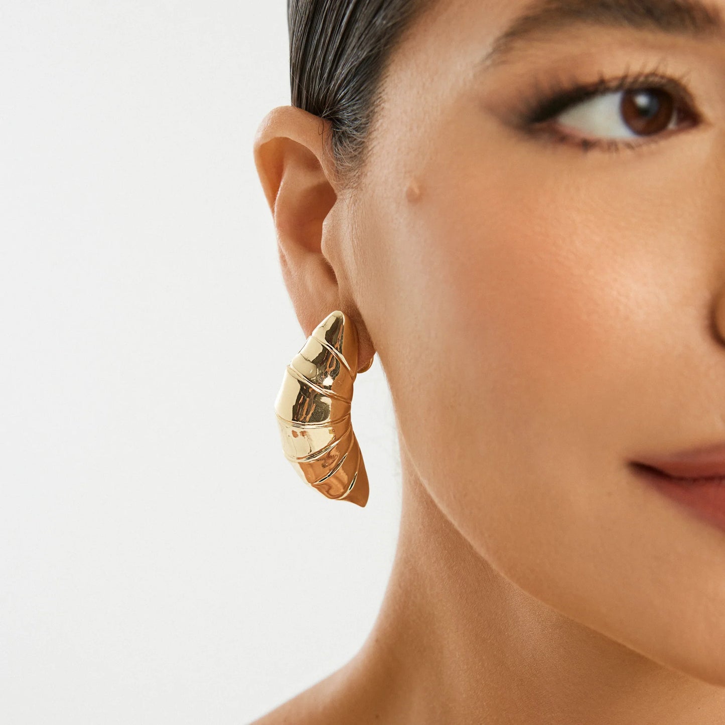 EVA EARRING