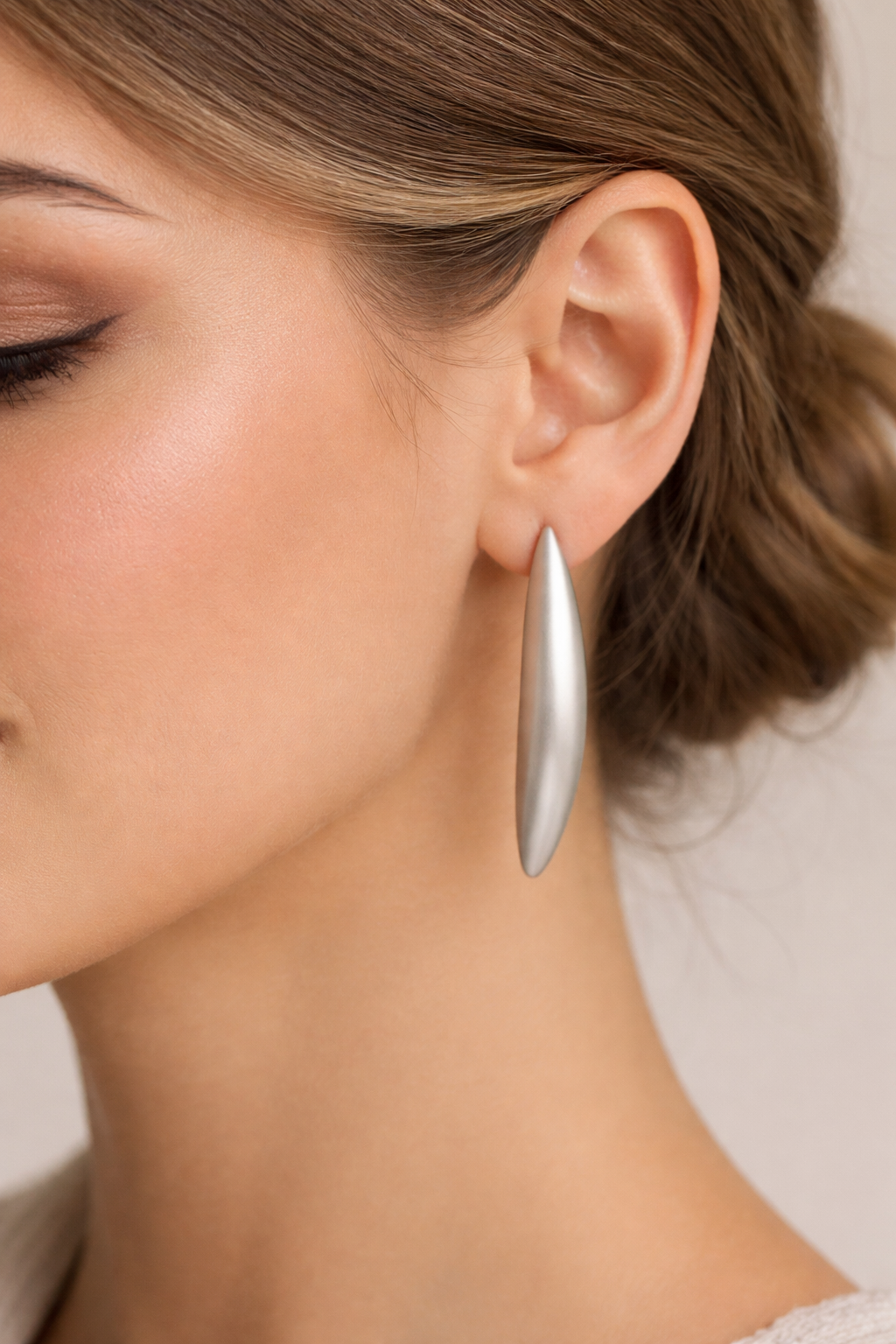 LONG MATTE SILVER EARRINGS