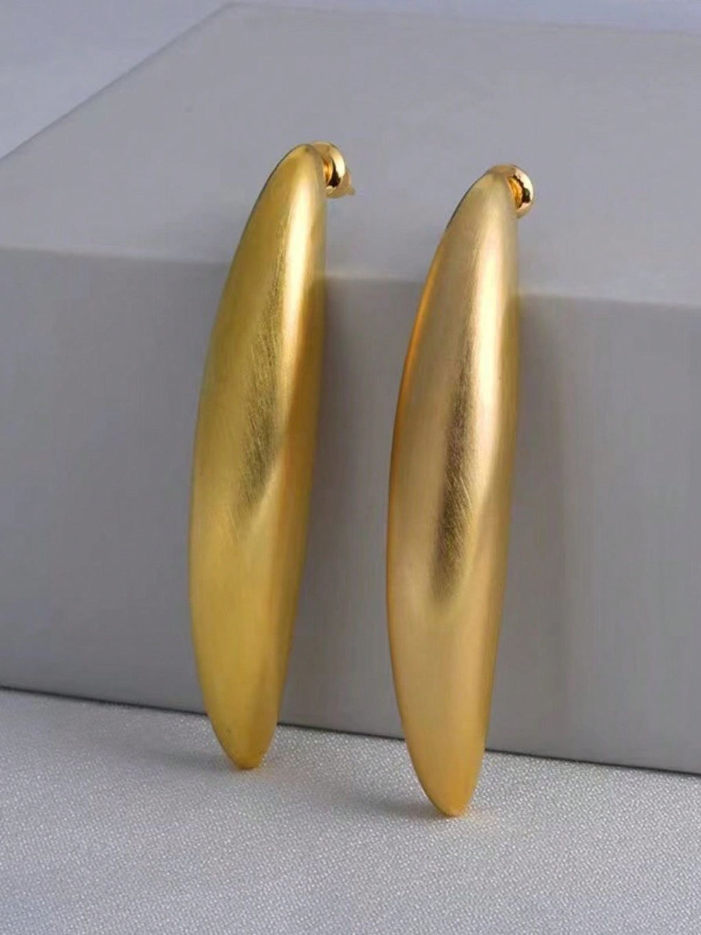 LONG MATTE GOLD EARRINGS