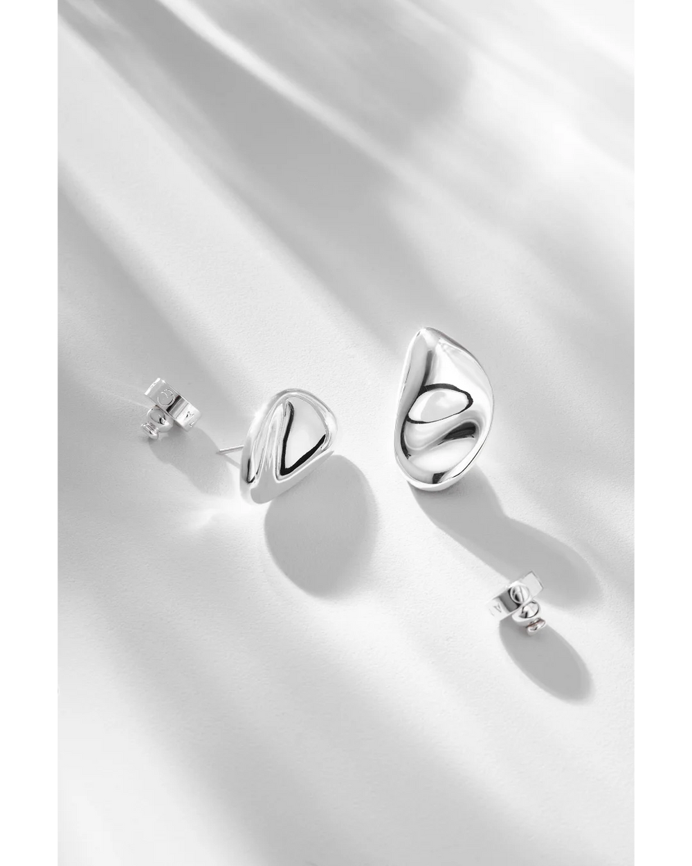 ORLA EARRING